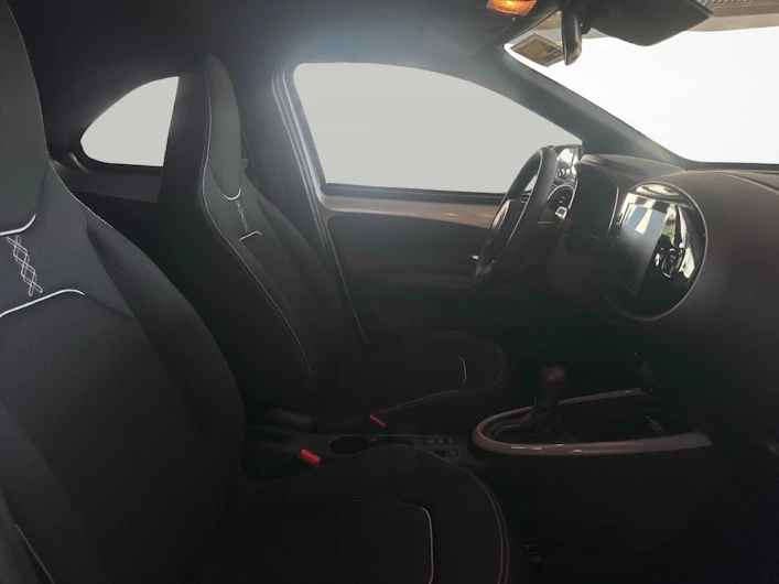 Fahrzeugbild TOYOTA AYGO X