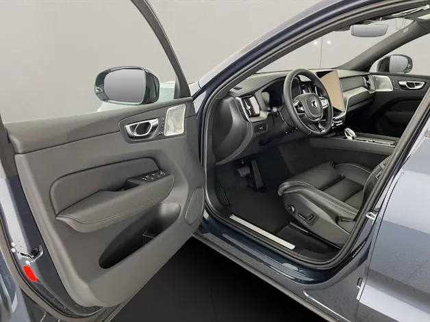 Volvo XC60 2.0 B5 MH Black Edition AWD