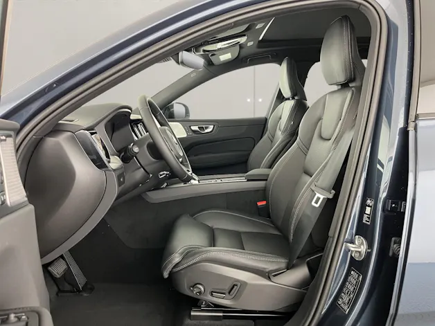 Volvo XC60 2.0 B5 MH Black Edition AWD