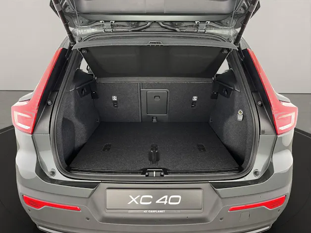 Volvo XC40 2.0 B3 MH Plus Dark