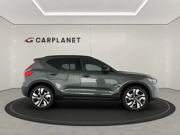 Volvo XC40 2.0 B3 MH Plus Dark