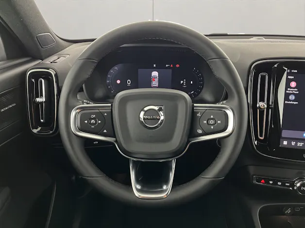 Volvo XC40 2.0 B3 MH Plus Dark