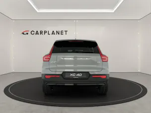 Volvo XC40 2.0 B3 MH Plus Dark