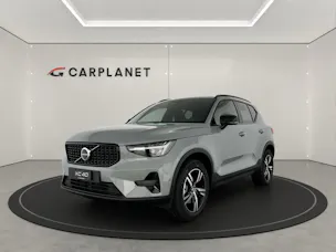 Volvo XC40 2.0 B3 MH Plus Dark