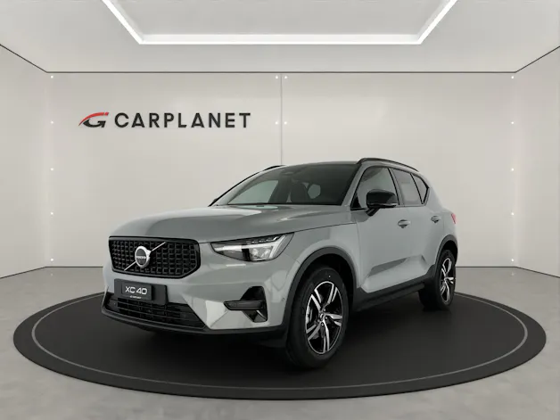 Volvo XC40 2.0 B3 MH Plus Dark