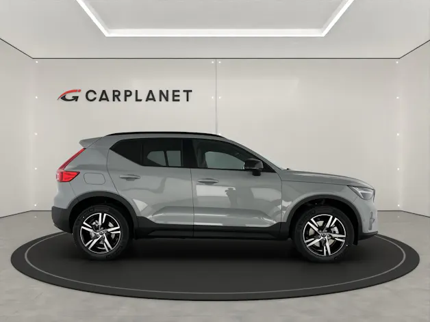 Volvo XC40 2.0 B3 MH Plus Dark