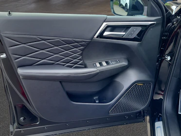 MITSUBISHI OUTLANDER 11