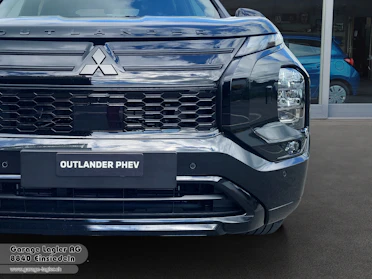 MITSUBISHI OUTLANDER 3