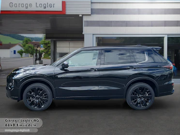 MITSUBISHI OUTLANDER 4
