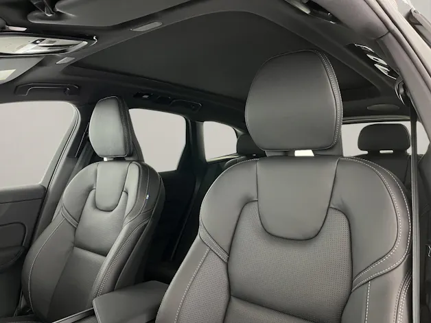 Volvo XC60 2.0 B5 MH Black Edition AWD