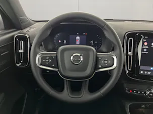 Volvo XC40 2.0 B3 MH Plus Dark
