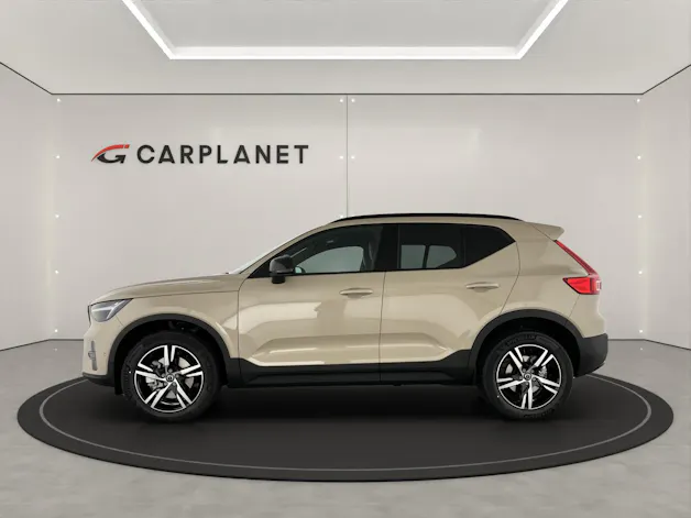 Volvo XC40 2.0 B3 MH Plus Dark