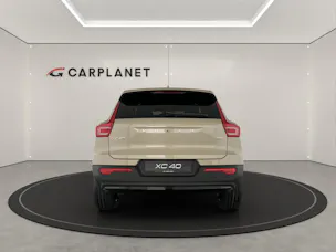 Volvo XC40 2.0 B3 MH Plus Dark