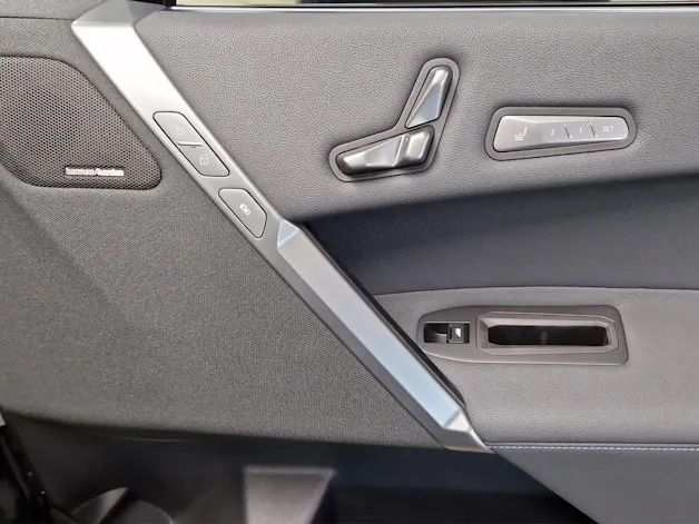 BMW iX xDrive60