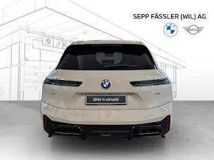 BMW iX xDrive60