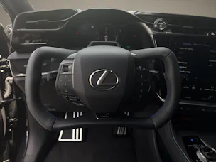 Lexus RZ 550e F Sport