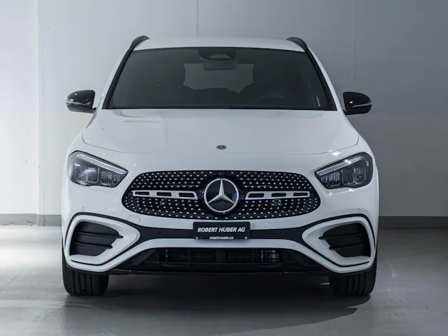 Mercedes-Benz GLA 200 Night Star