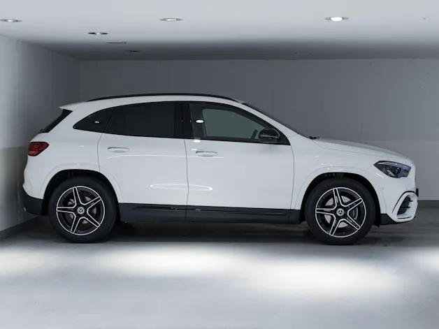 Mercedes-Benz GLA 200 Night Star