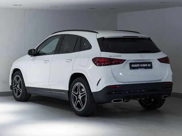 Mercedes-Benz GLA 200 Night Star