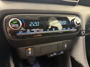 Fahrzeugbild MAZDA 2 1.5 Hybrid Homura Plus