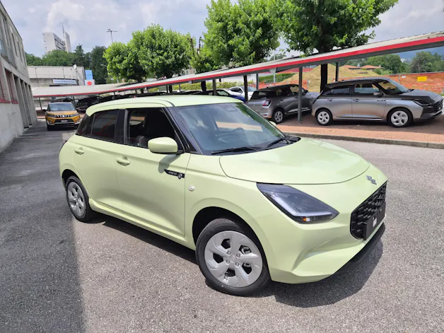 Suzuki Swift 1.2 Sakura Hybrid 4x4