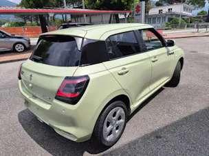 Suzuki Swift 1.2 Sakura Hybrid 4x4