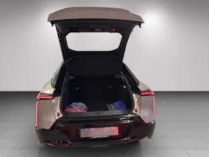 DS Automobiles No8 E-Tense Jules Verne