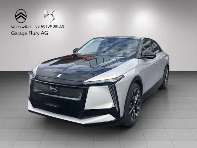 DS Automobiles No8 E-Tense Jules Verne