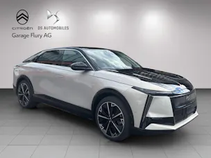 DS Automobiles No8 E-Tense Jules Verne