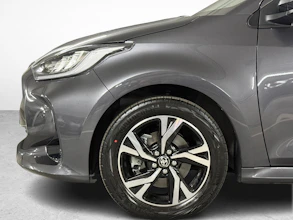 https://vehicle.imgix.net/4344574/991e660c-0ba1-46da-ba0f-0474f2ef8a95.jpg