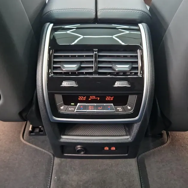 BMW X5 M60i xDrive