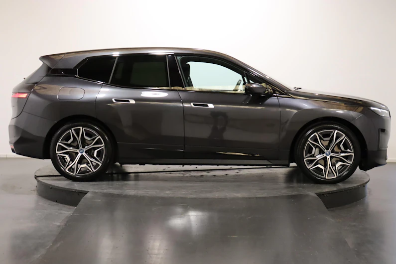 image du véhicule BMW iX