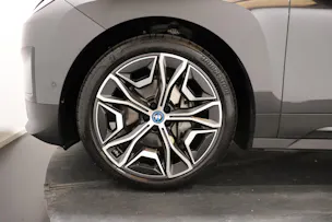 BMW iX xDrive40