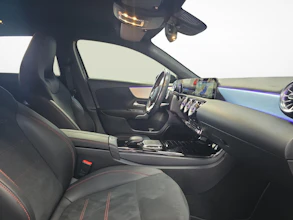 https://vehicle.imgix.net/4344599/2374ecfe-800e-41db-9e42-930200b4a37b.jpg