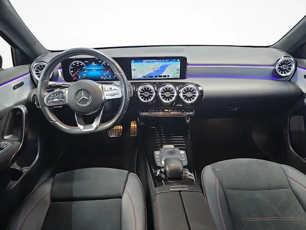 MERCEDES-BENZ A 180 Night Star AMG Line