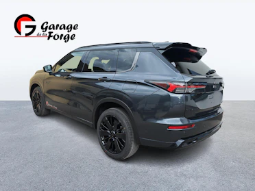 MITSUBISHI OUTLANDER 6