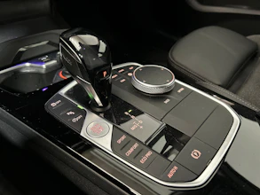 https://vehicle.imgix.net/4344638/000463b1-a94d-41d2-aed1-4411238c2d50.jpg