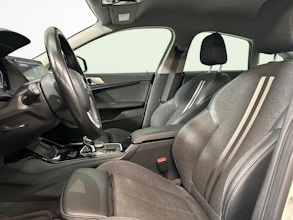https://vehicle.imgix.net/4344638/568d34dd-1440-40e3-b939-f6191da1dacc.jpg
