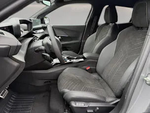 Peugeot 2008 Hybrid 145 e-DCS GT