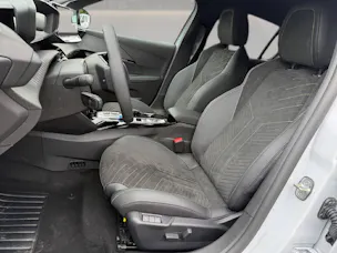 Peugeot 208 Hybrid 145 e-DCS6 GT