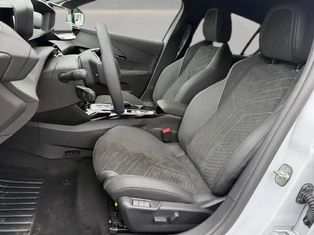 Peugeot 208 Hybrid 145 e-DCS6 GT