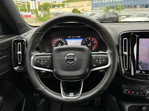 Volvo XC40 2.0 T5 R-Design AWD