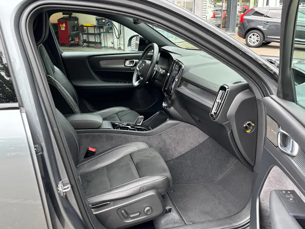 Volvo XC40 2.0 T5 R-Design AWD