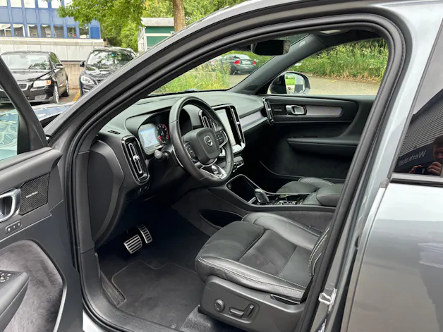 Volvo XC40 2.0 T5 R-Design AWD