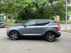 Volvo XC40 2.0 T5 R-Design AWD