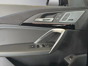 BMW X2 20d xDrive paddles