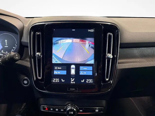 VOLVO XC40 1.5 T5 PiH Plus Dark