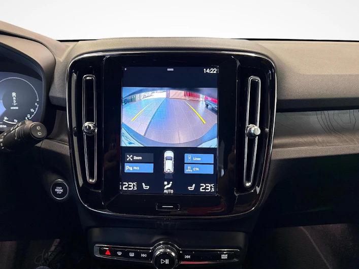 immagine del veicolo VOLVO XC40