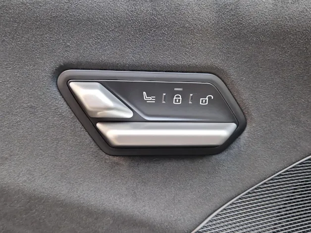 BMW iX3 50 xDrive