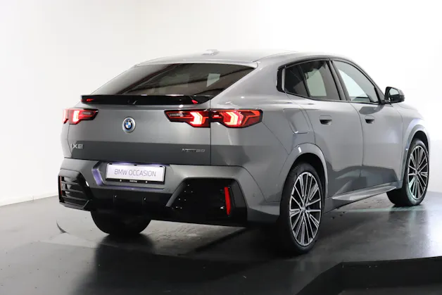 BMW iX2 30 xDrive